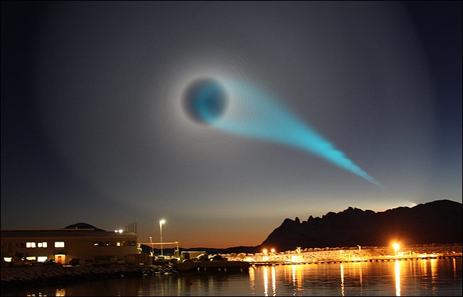 Norweigen Lights - Assumed to be an errant rocket?